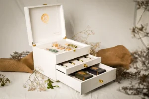 White Luxurious Box – 3 Drawers