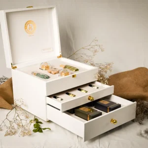 White Luxurious Box – 3 Drawers